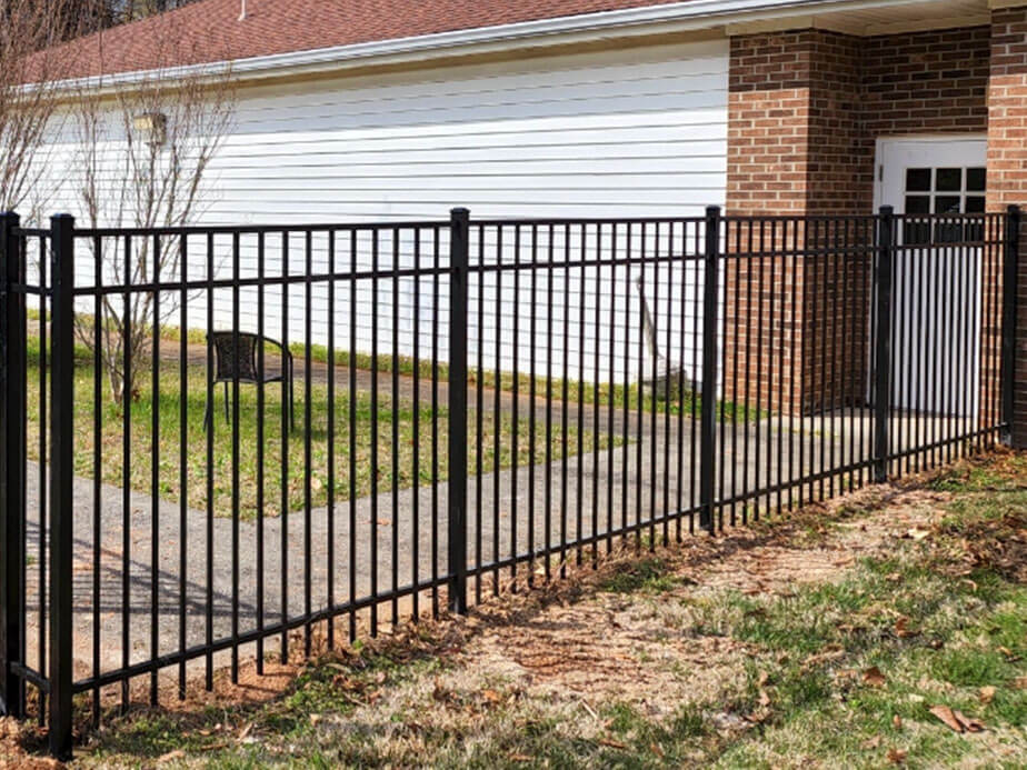 Aluminum fence contractor in Danville Virginia