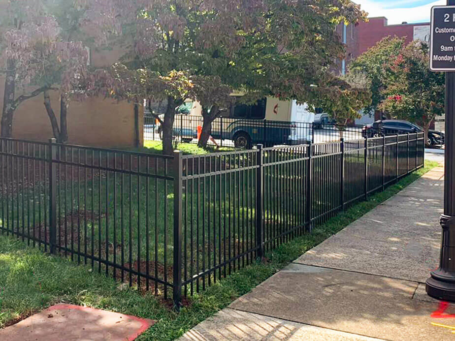 Aluminum fence contractor in Danville Virginia